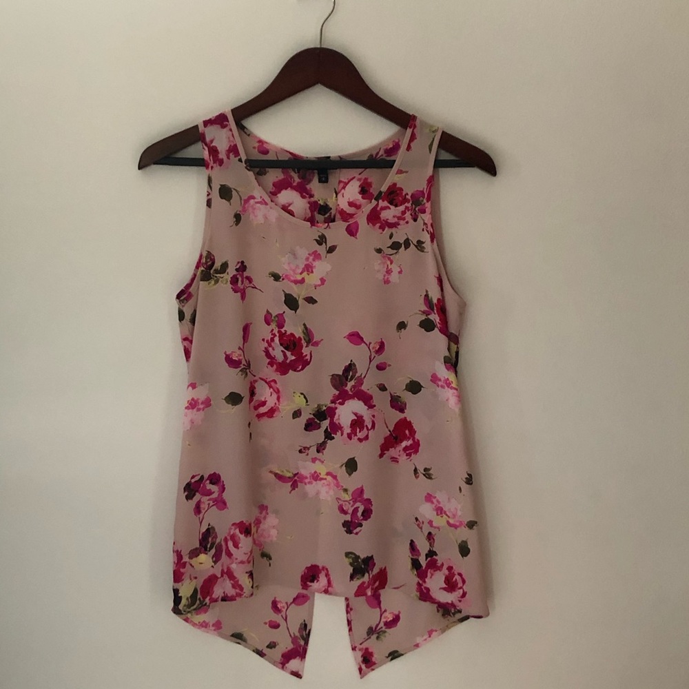 Rose patter pink blouse